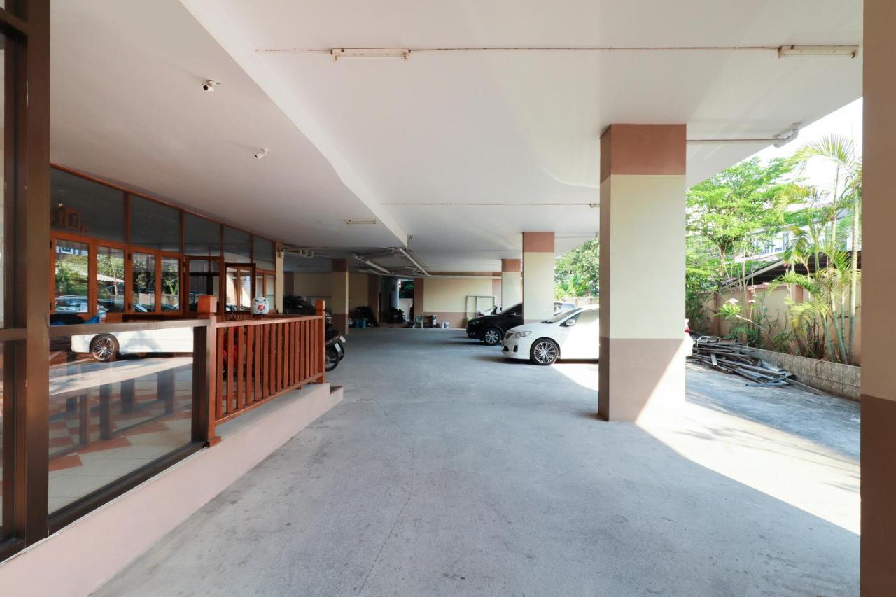 Oyo 794 Nice Mum Lodge Chiang Mai Exterior foto
